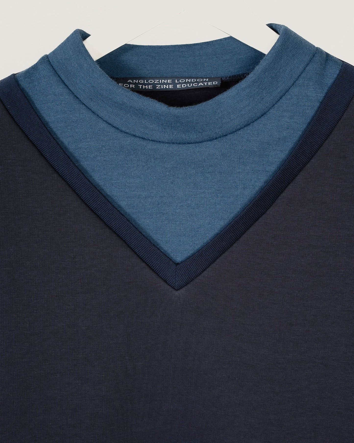 CASPER - Mock V Sweatshirt Blues