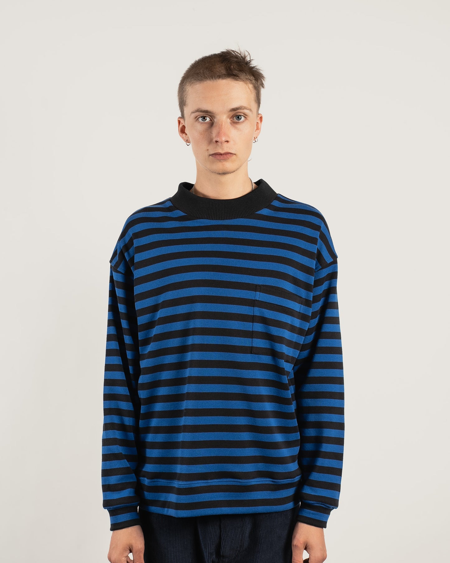 TIDE Stripe mock turtle neck sweatshirt
