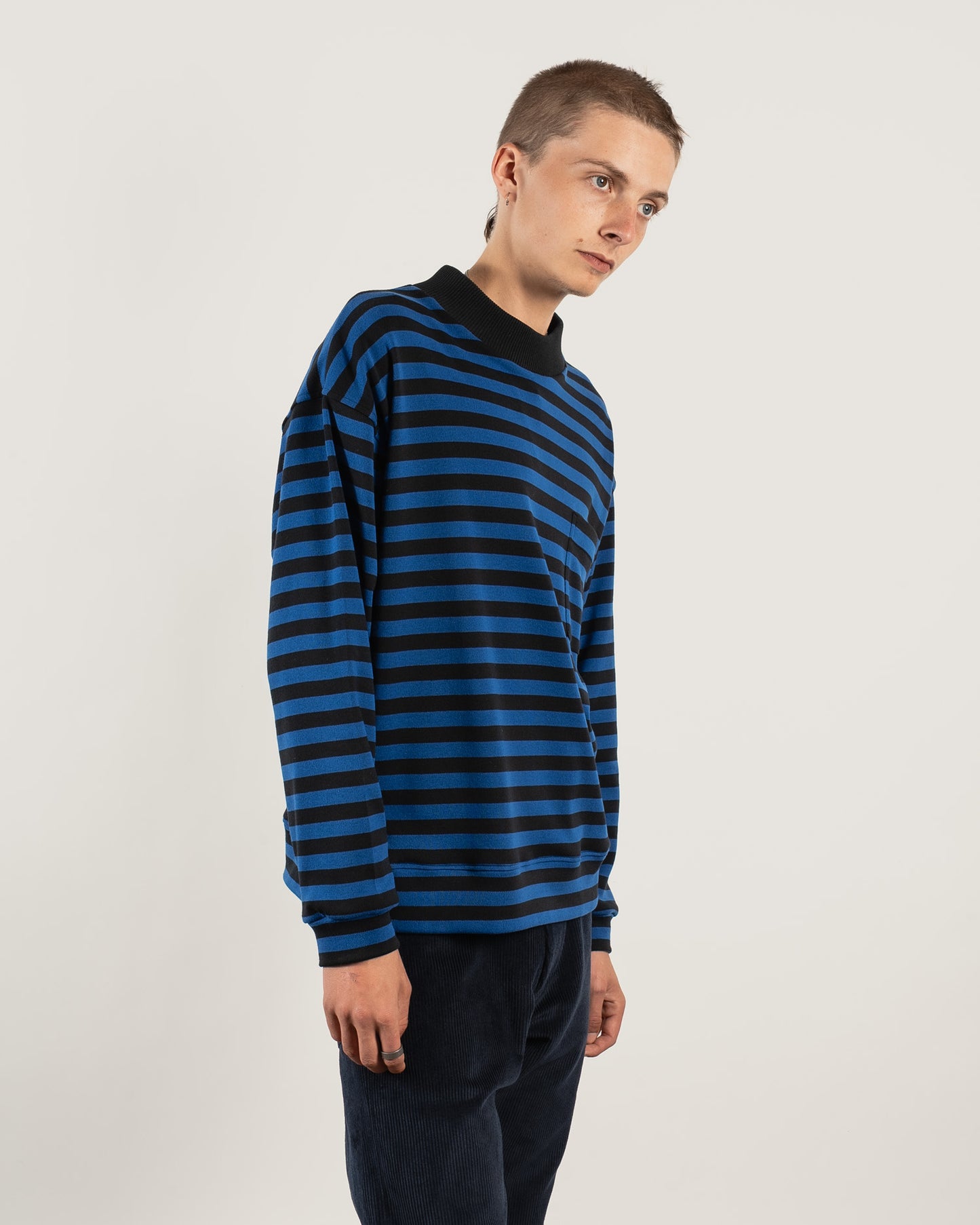 TIDE Stripe mock turtle neck sweatshirt