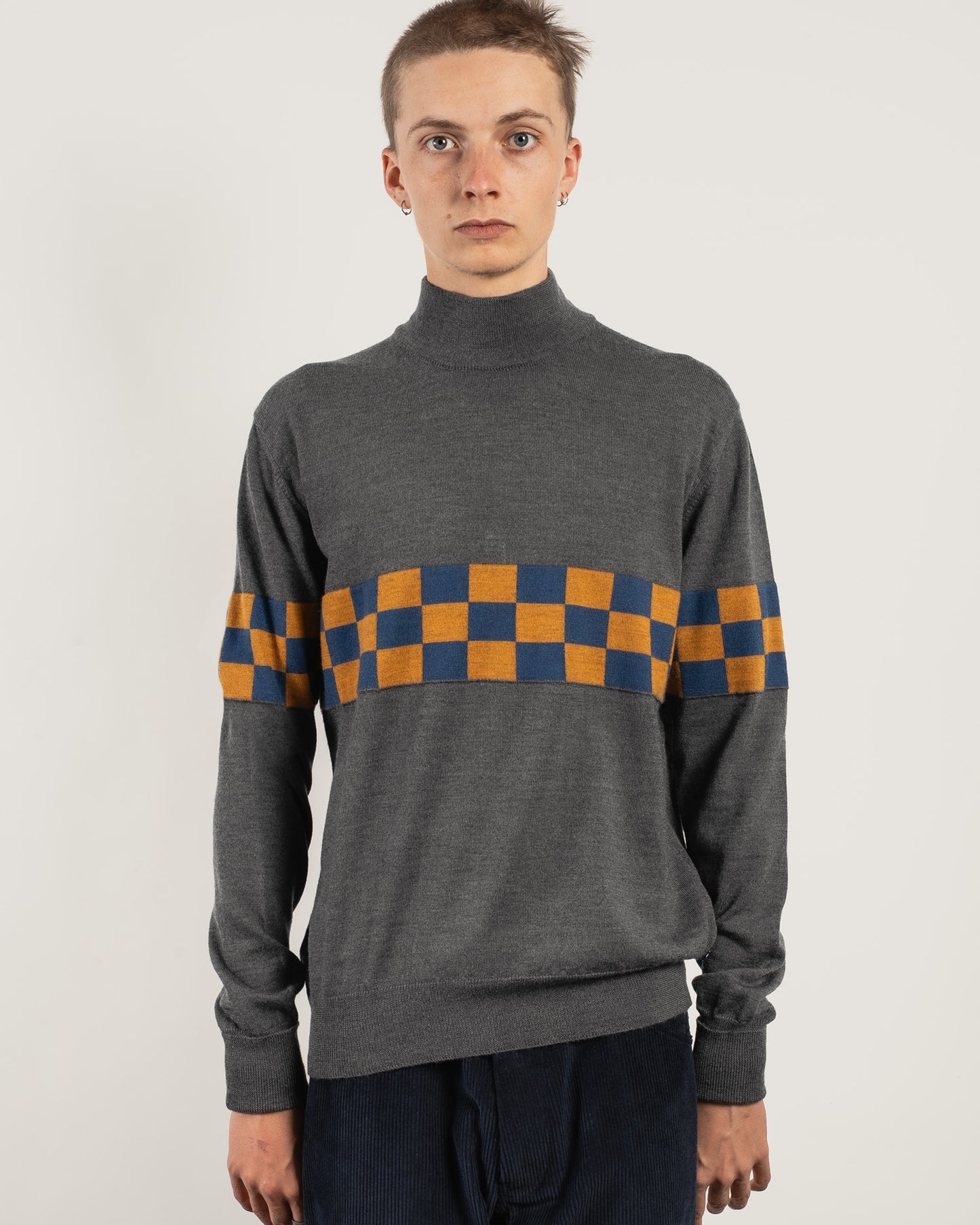T.E.C Turtle neck - Gunmetal
